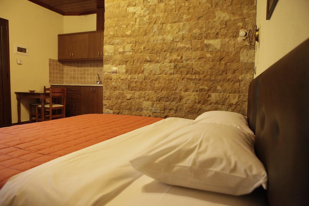 Apartament Xenonas Platia Káto Loutrákion Zewnętrze zdjęcie