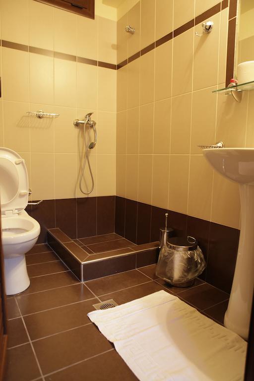 Apartament Xenonas Platia Káto Loutrákion Zewnętrze zdjęcie