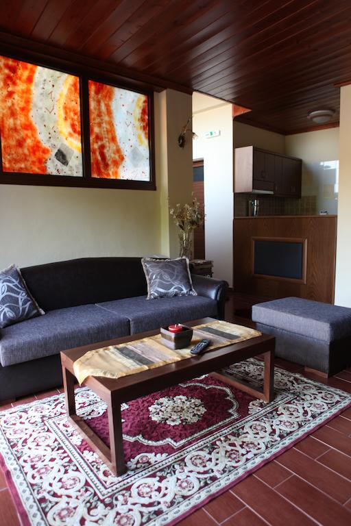 Apartament Xenonas Platia Káto Loutrákion Zewnętrze zdjęcie