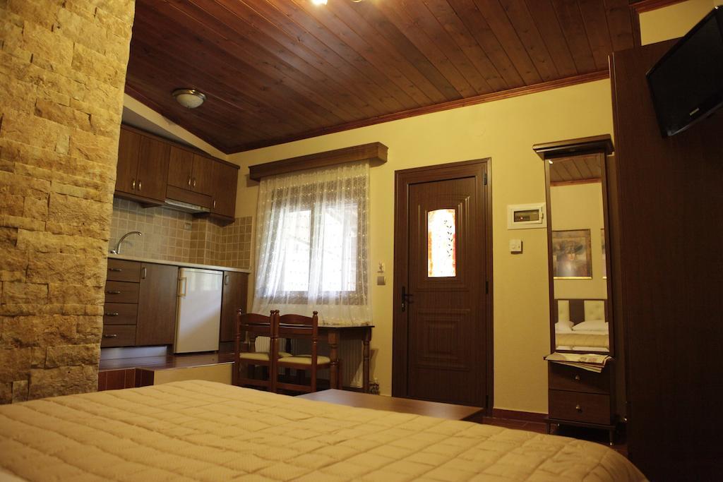 Apartament Xenonas Platia Káto Loutrákion Zewnętrze zdjęcie