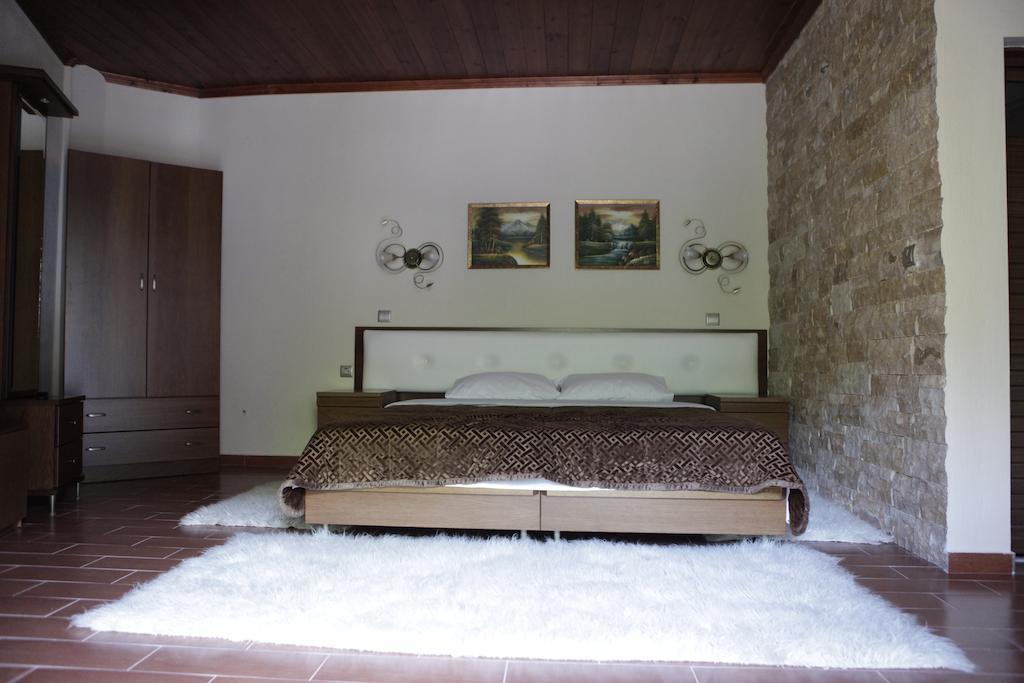 Apartament Xenonas Platia Káto Loutrákion Zewnętrze zdjęcie