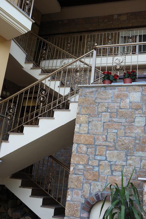 Apartament Xenonas Platia Káto Loutrákion Zewnętrze zdjęcie
