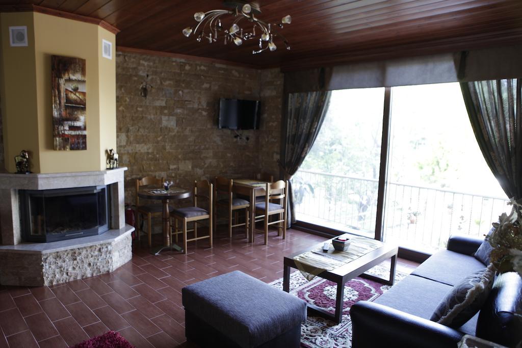 Apartament Xenonas Platia Káto Loutrákion Zewnętrze zdjęcie