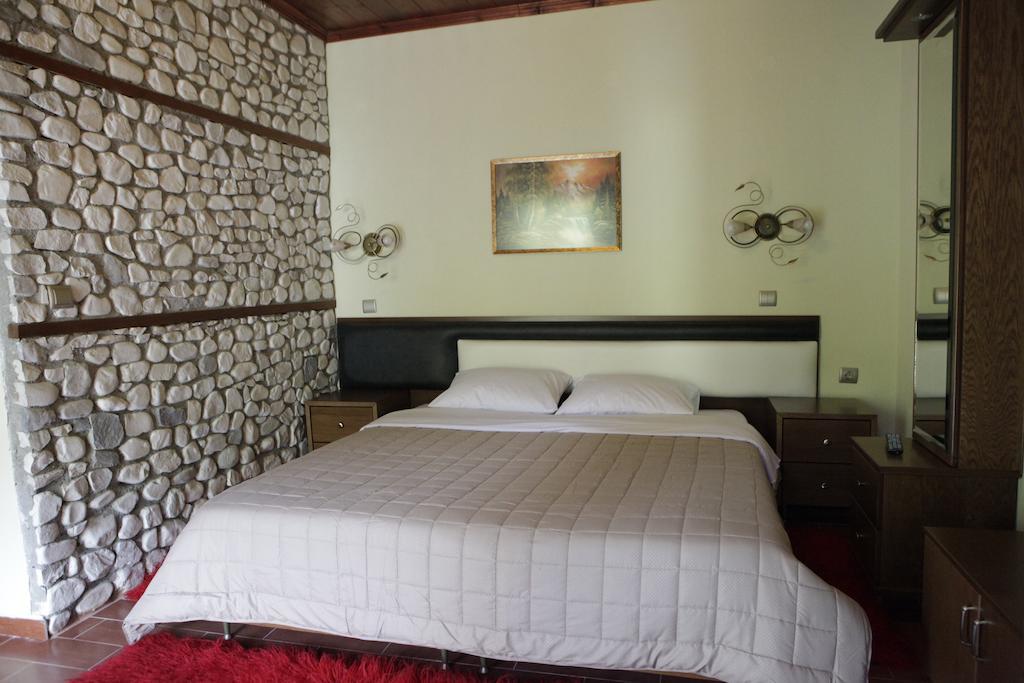 Apartament Xenonas Platia Káto Loutrákion Zewnętrze zdjęcie